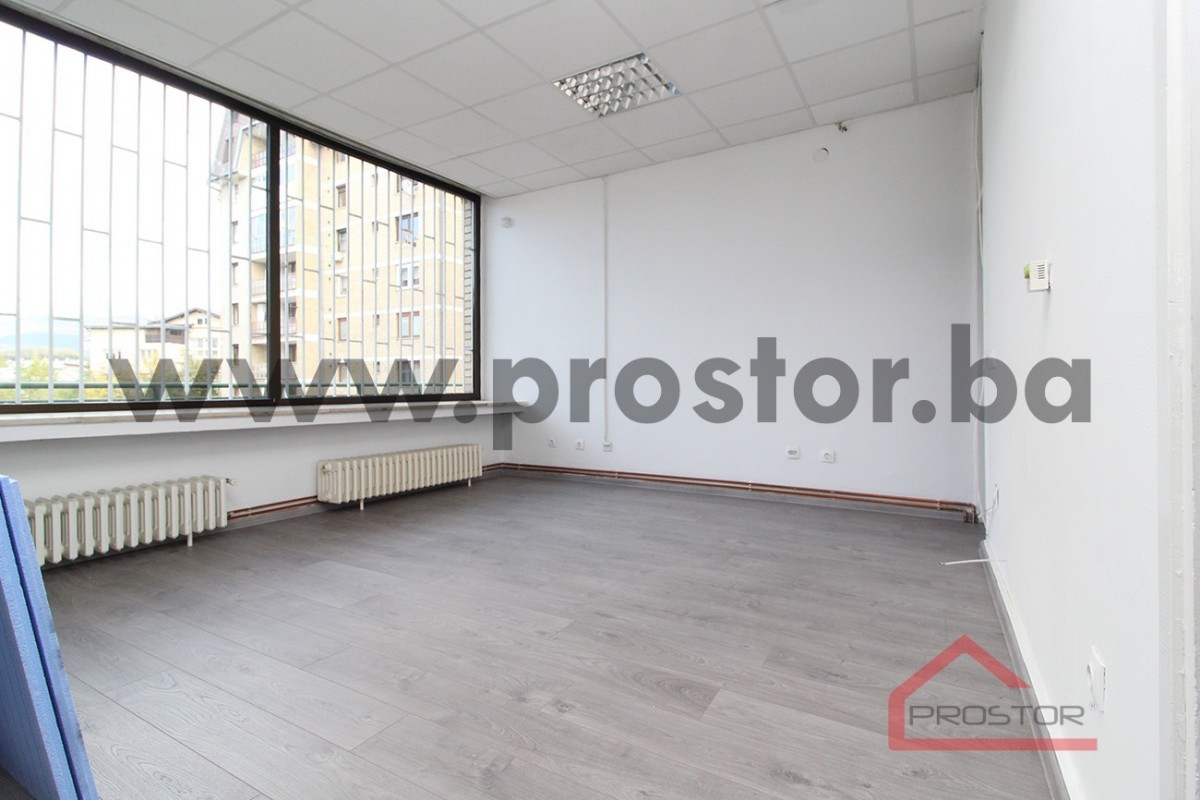 PROSTOR izdaje: Poslovni prostor, 44m2, Grbavica