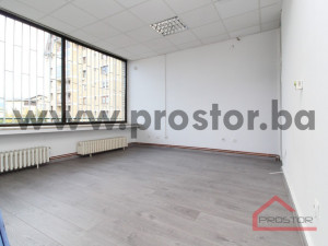 PROSTOR izdaje: Poslovni prostor, 44m2, Grbavica
