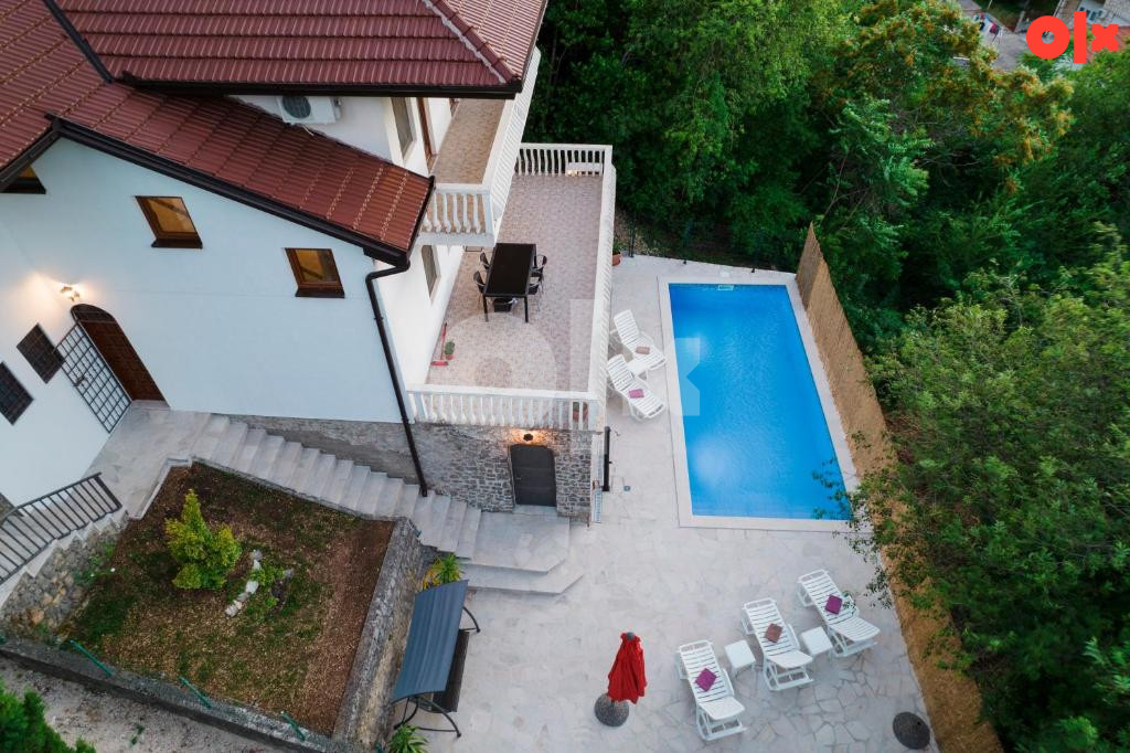 Predivna kuća sa bazenom i panoramskim pogledom na Stolac 9