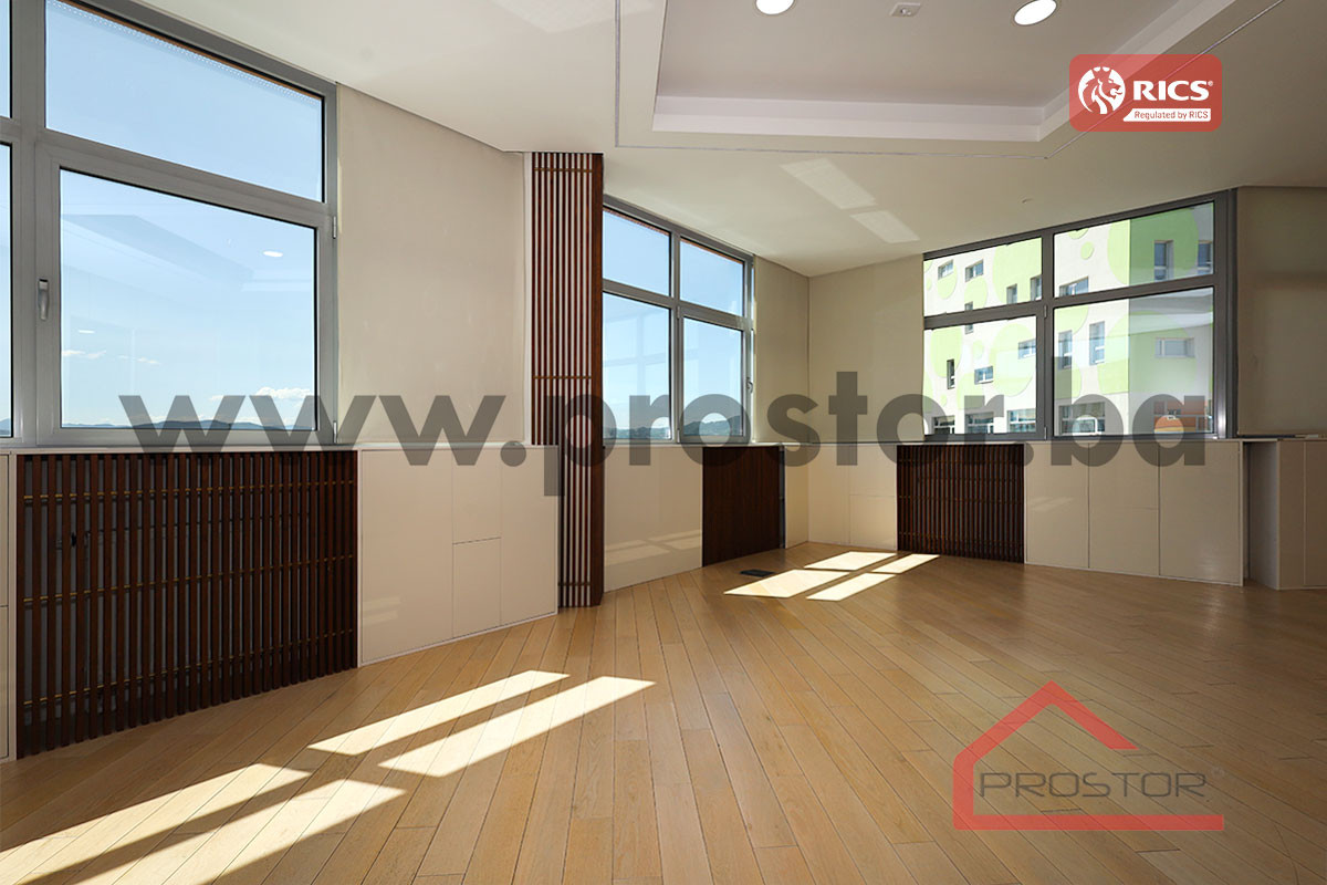 PROSTOR izdaje: Poslovni prostor, 156m2, Stup 2