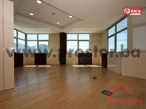 PROSTOR izdaje: Poslovni prostor, 156m2, Stup