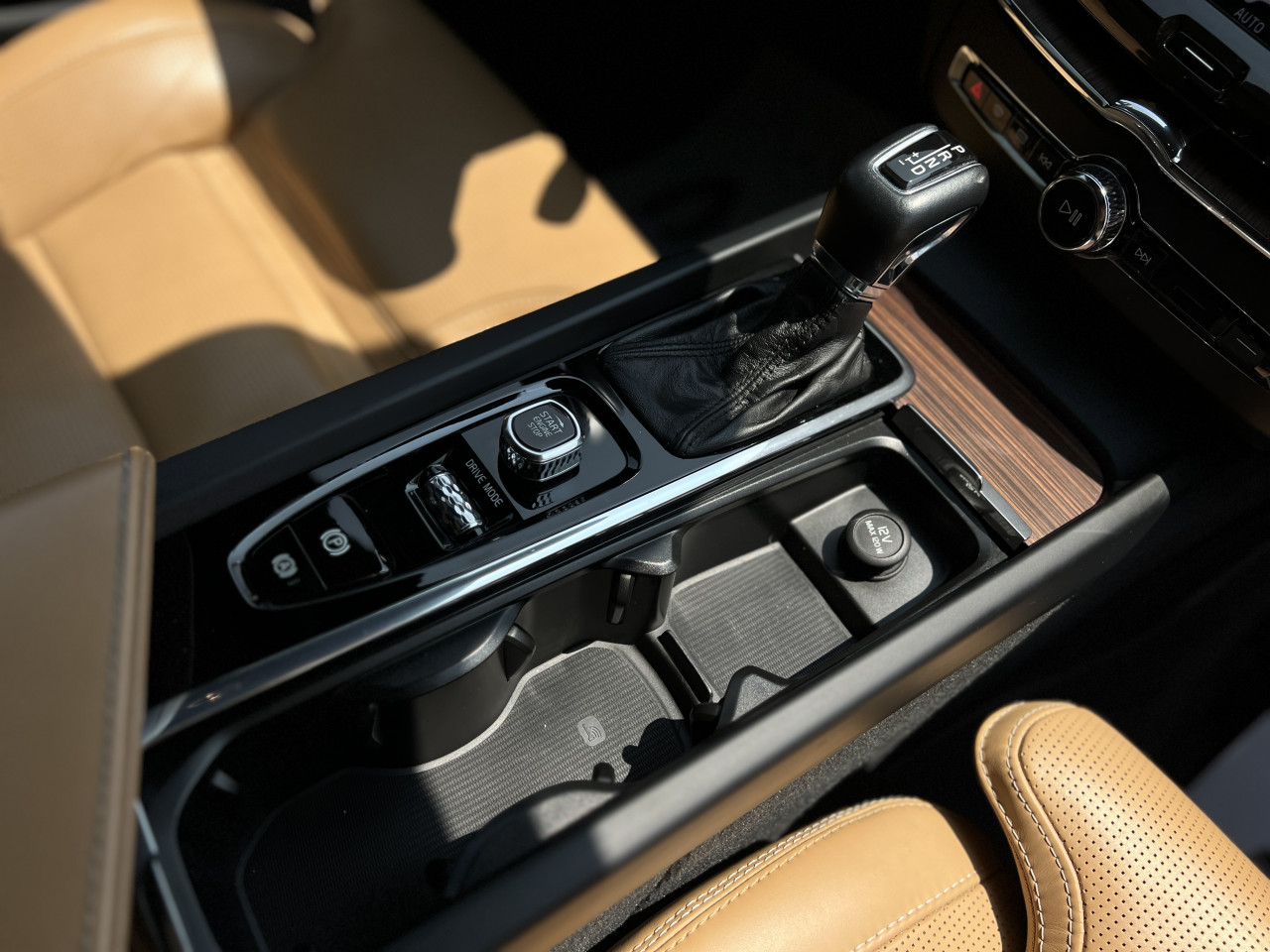 Volvo XC 60 D4 AWD  INSCRIPTION  ID:4