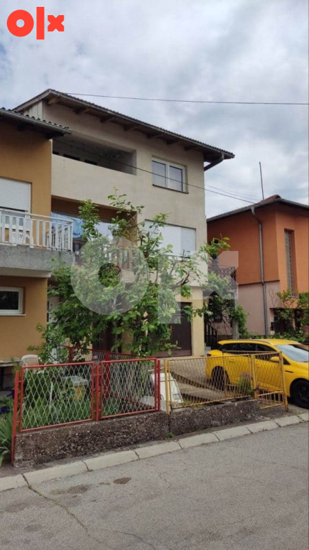 Kuća od 230m2 na top lokaciji; Solunska