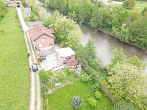 Kuća 200 m2 dvorište 2000 m2 Vrbanja Banja Luka photo 4