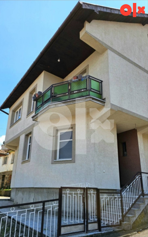 VLASENICA - KUĆA SA POSLOVNIM PROSTOROM 130m2