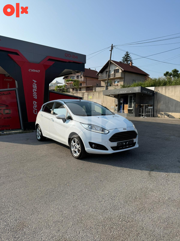 Ford Fiesta 2015 godina