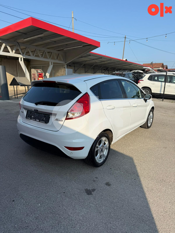 Ford Fiesta 2015 godina