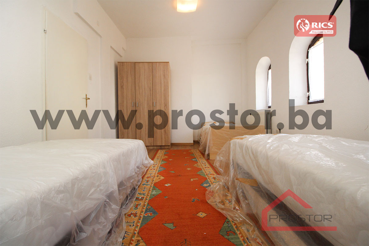 PROSTOR prodaje: Četverosoban stan na Baščaršiji, Stari Grad 10