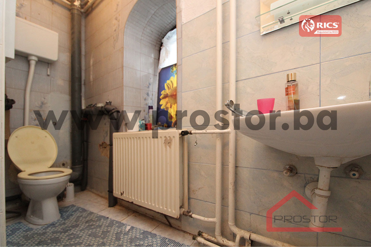 PROSTOR prodaje: Četverosoban stan na Baščaršiji, Stari Grad 13