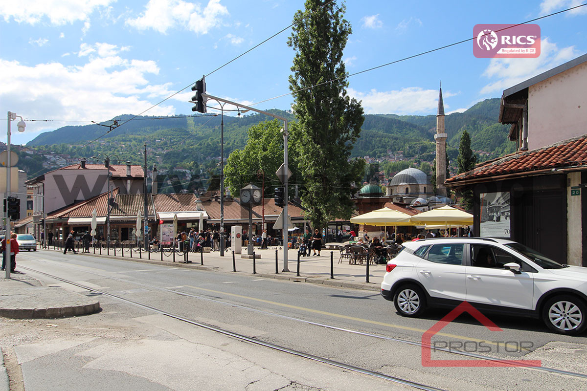 PROSTOR prodaje: Četverosoban stan na Baščaršiji, Stari Grad 19
