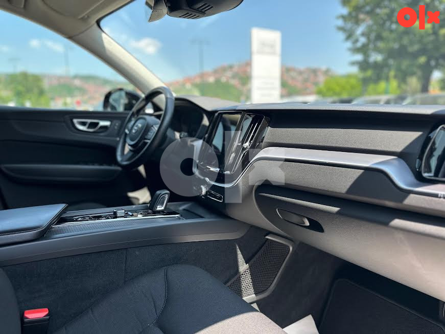 VOLVO XC60 B4 BUSINESS