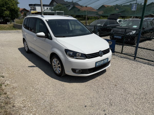 Volkswagen Touran 1.6 tdi HIGHLINE 2013god