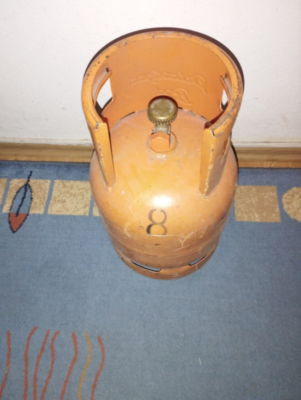Plinska boca od 5 kg puna plina