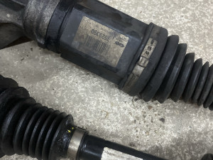 Prednja lijeva desna poluosovina bmw e90 e91