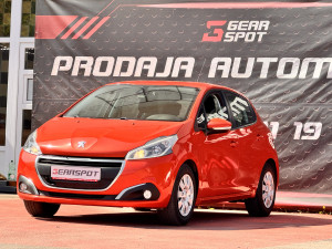 Peugeot 208 2015 Led xenon