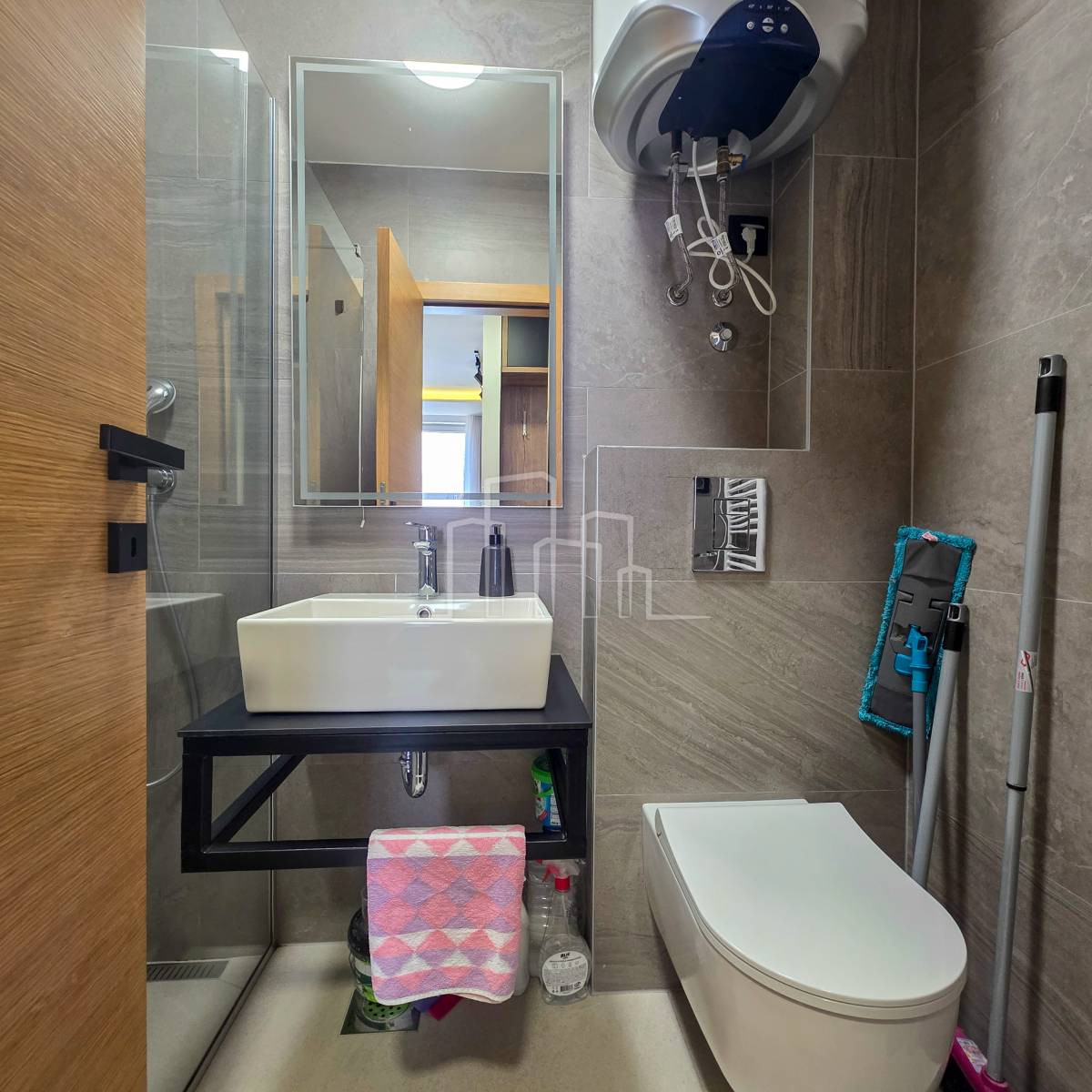 Apartman Opremljen 43m2 prodaja JAHORINSKA VILA 21