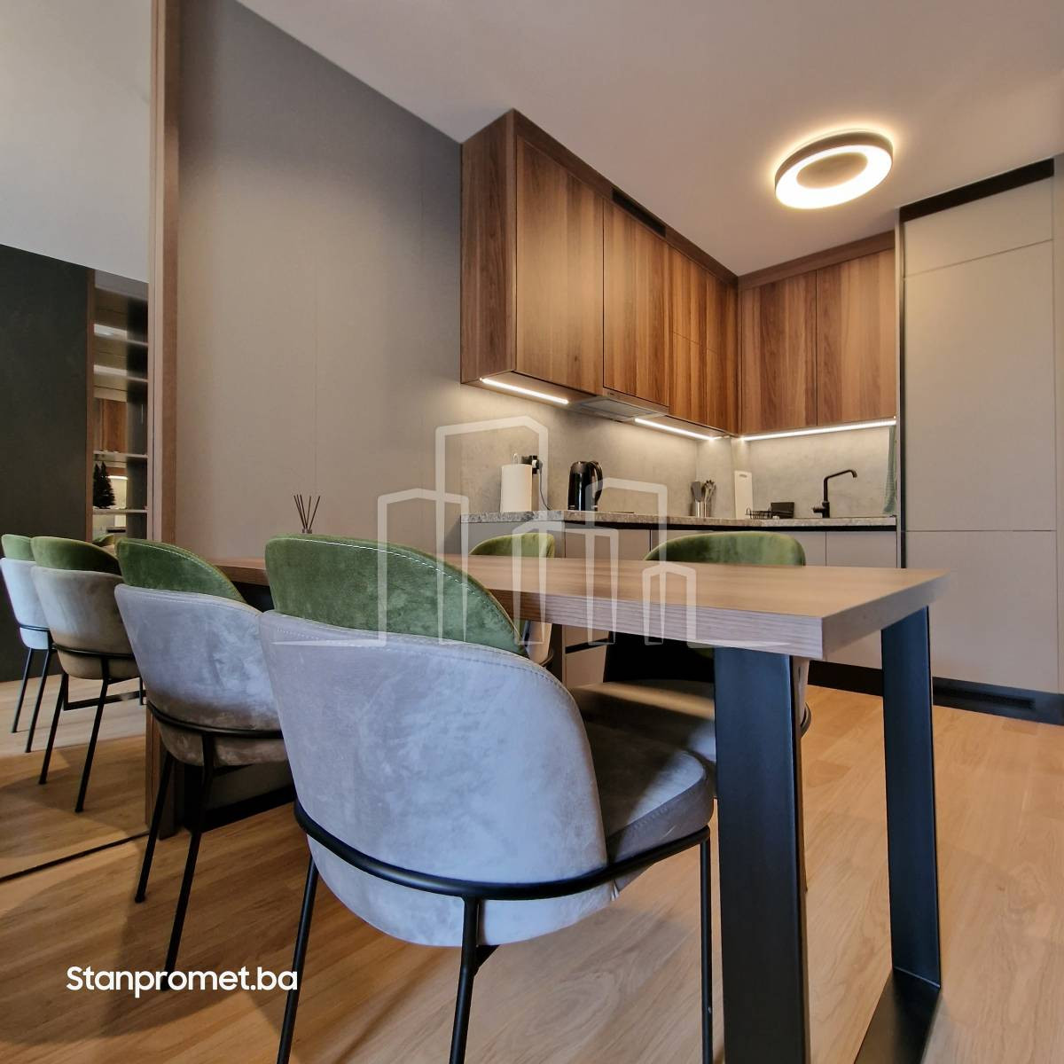 Apartman Jahorina nov i novoopremljen 52m2 sa dva balkona 12