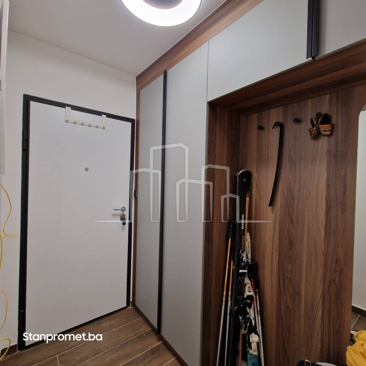 Apartman Jahorina nov i novoopremljen 52m2 sa dva balkona 15