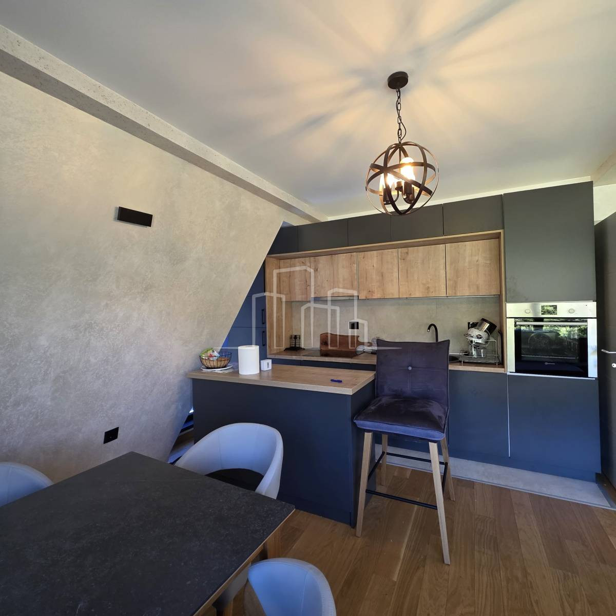 Kuća površine 110m2 Dvorišta Jahorina na placu od 510m2 14