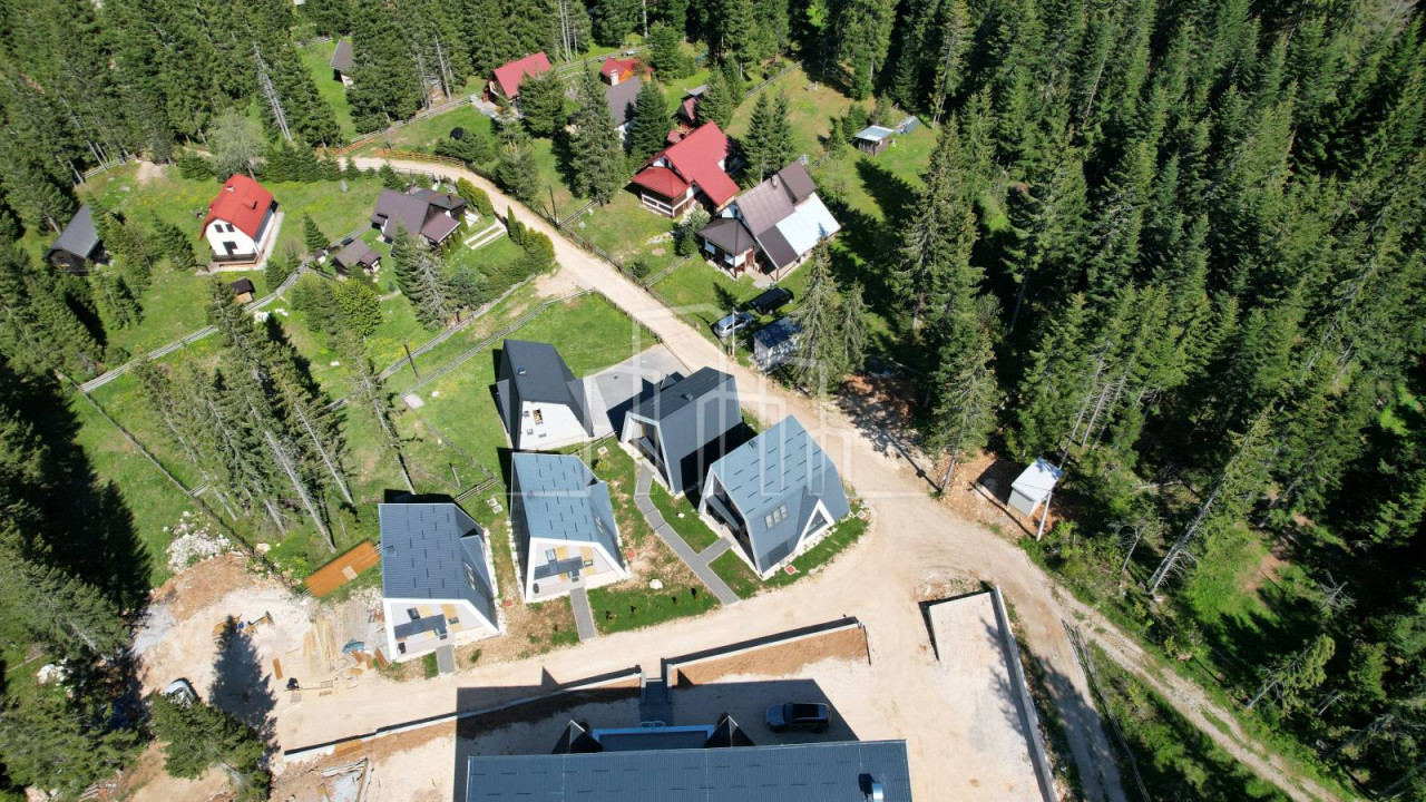 Kuća površine 110m2 Dvorišta Jahorina na placu od 510m2 29