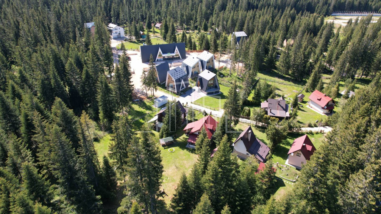 Kuća površine 110m2 Dvorišta Jahorina na placu od 510m2 31