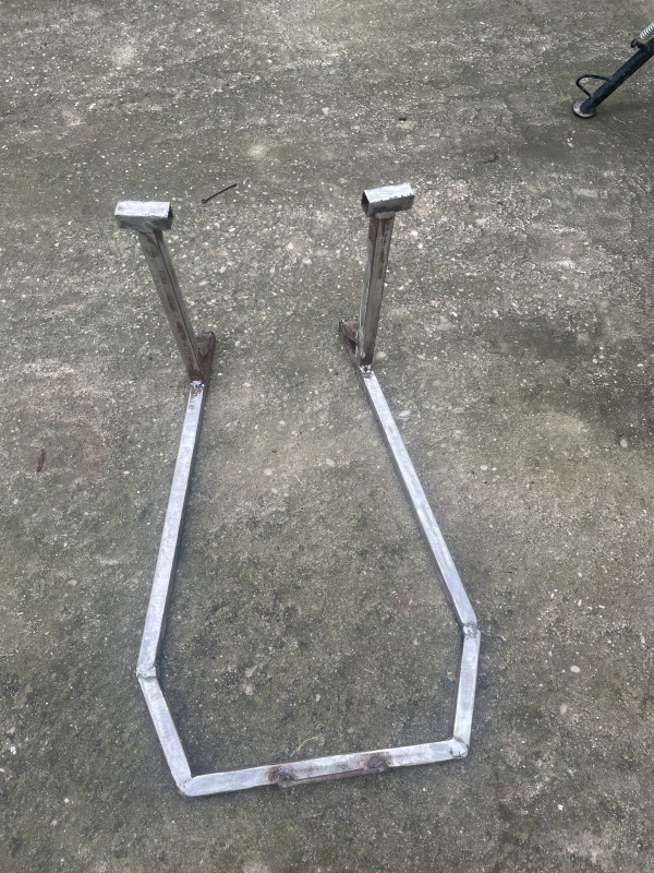 Stender za motor