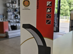 Led zidna svjetiljka sa zastitom