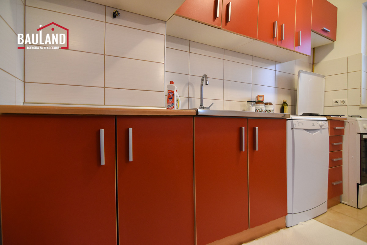 BAULAND/ Trosoban stan 60m2/ Blažujski Drum