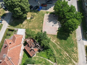 Ruševna kuća u Blatuši photo 5