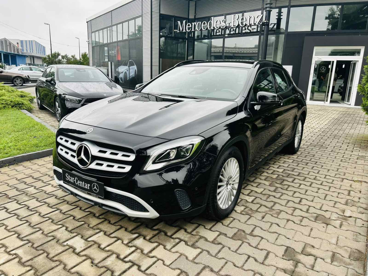 Mercedes-Benz GLA 200d 4matic