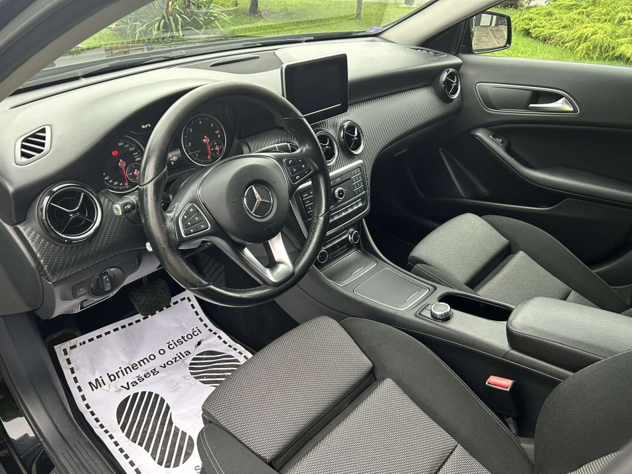 Mercedes-Benz GLA 200d 4matic