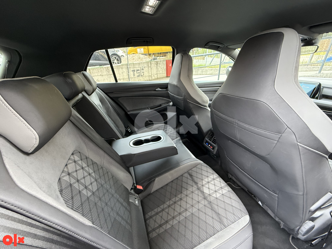Volkswagen Golf VIII 2.0 TDI DSG R-line