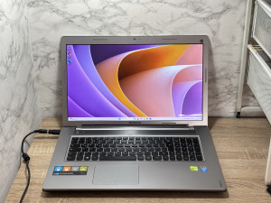 Laptop Lenovo 17.3 FHD i7-4700MQ 8GB NVIDIA 2GB