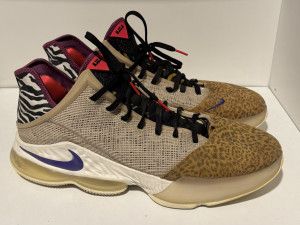 Nike patike za kosarku 50 broj