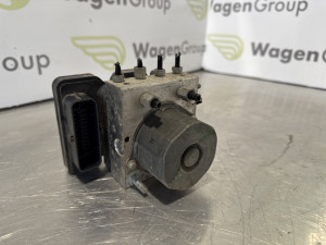 ABS pumpa modul Nissan Qashqai 2015 (fotografija 2)
