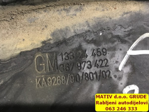 Glavčina DESNA Opel Astra J 1,6B TURBO 2011