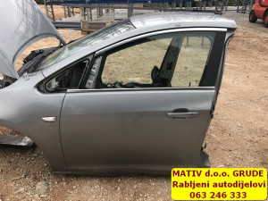 Vrata prednja LIJEVA Opel Astra J 2011