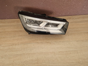 Audi q5 desni far 80a941034 top stanje 2016-2020