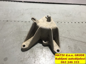 Nosač MOTORA Opel Insignia 2,0 CDTi 13228289 2015