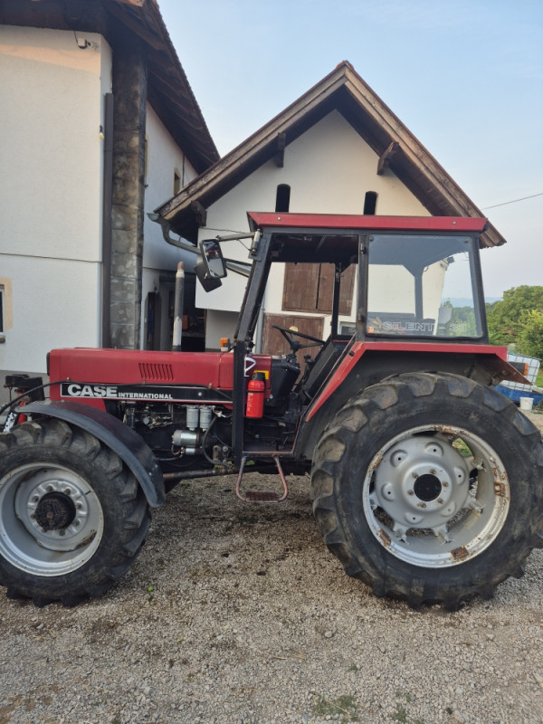 Traktor Case Internacional