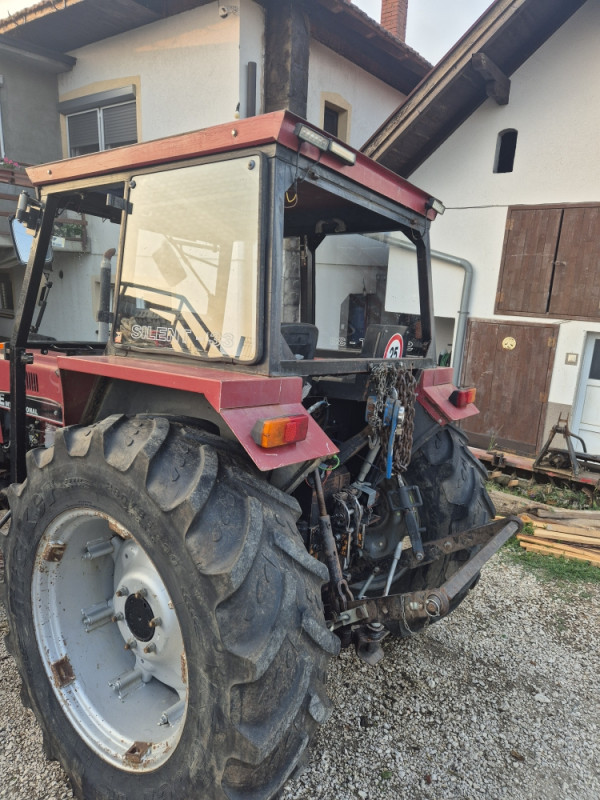 Traktor Case Internacional