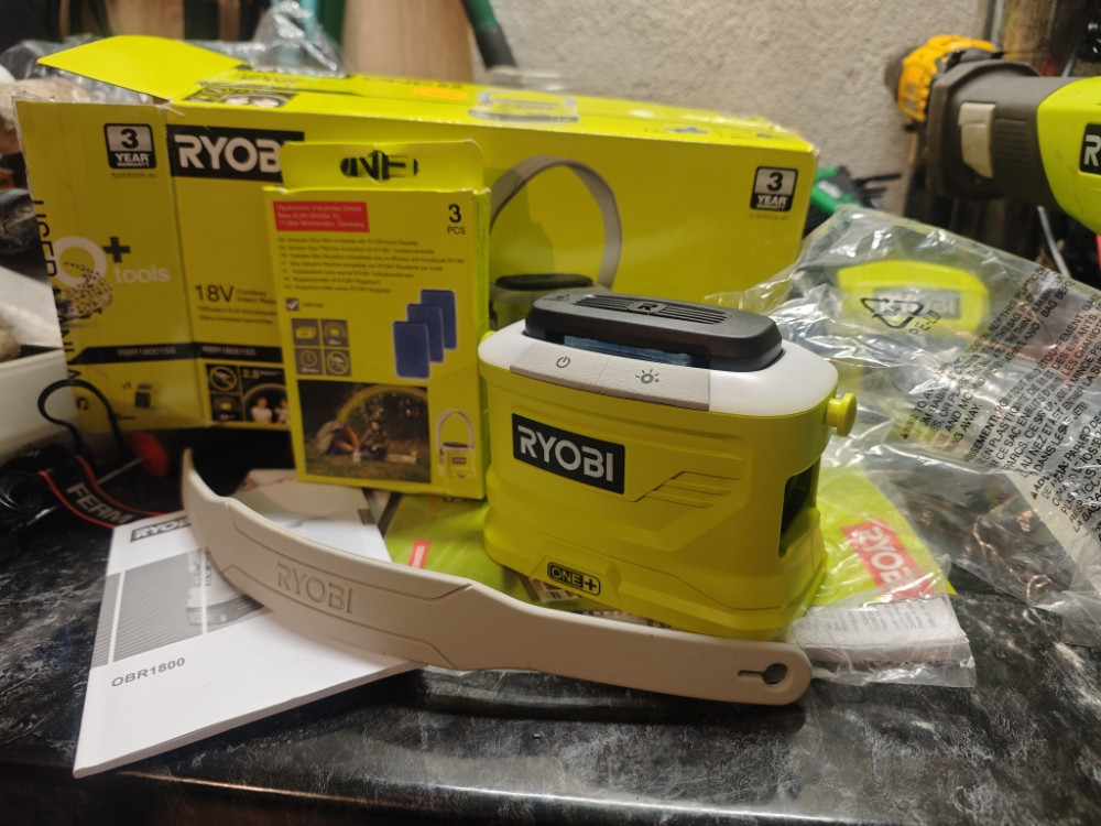 Ryobi 18V bežični otjerivac insekata
