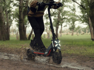 Segway KickScooter ZT3 PRO 16+, 130 kg, domet 70 km, 25 km/h, ...