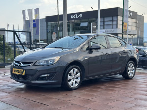 Opel Astra 1.6 2016. M/T