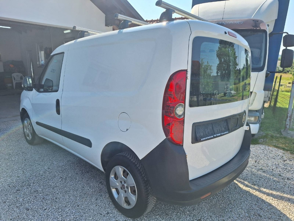 Fiat Doblo 1,3 kedi  zamjena za auto