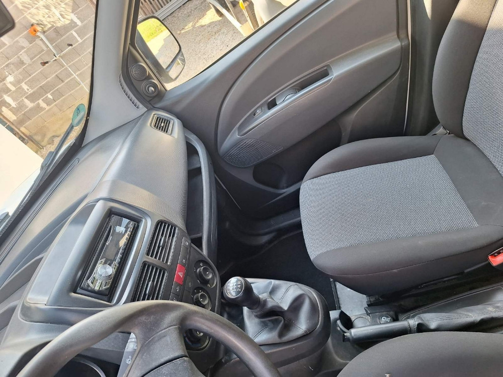 Fiat Doblo 1,3 kedi  zamjena za auto