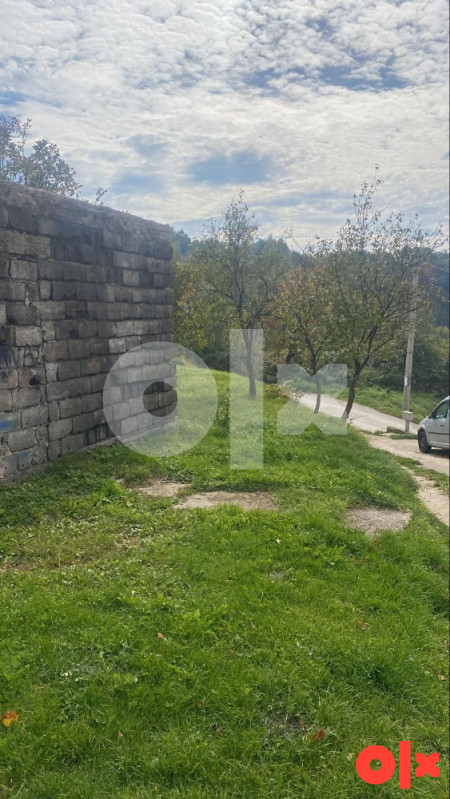 Kuća Novo Sarajevo Vraca moze auto u racun citaj pod detaljno 3