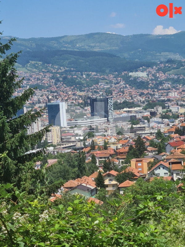 Kuća Novo Sarajevo Vraca moze auto u racun citaj pod detaljno 2