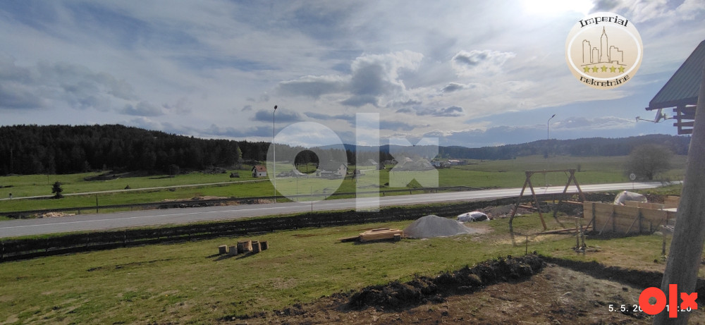 Zemljište Ravna Romanija, 4000 m2, odmah uz reg. put Sarajevo- Bg