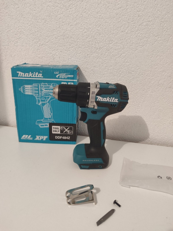 Makita Aku bušilica DDF484Z solo BL